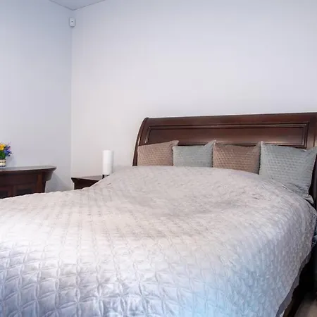 Luxurious Oak Park By Polo Apartament *