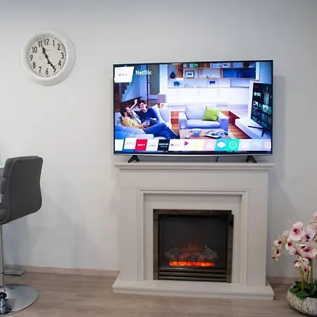 Luxurious Oak Park By Polo Apartamento