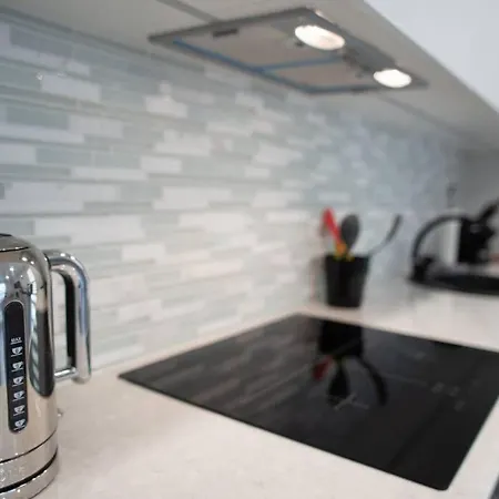 Luxurious Oak Park By Polo *