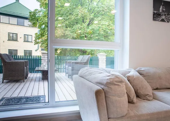 Luxurious Oak Park By Polo